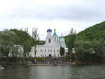 Svyatogirs'ka Lavra 3.jpg