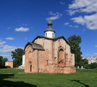 VNovgorod ParaskevaPiatnitsaChurch VN285.jpg