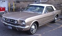 '65 Ford Mustang Coupe (Auto classique Ste-Rose '11).jpg