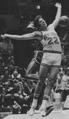 Dave DeBusschere 1972.jpeg