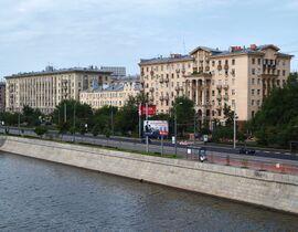 Frunzenskaya 10,8,4 June 2009 02.JPG