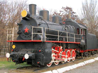 Locomotive monument in Melitopol (Zaporizhia Oblast, Ukraine).JPG