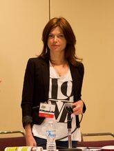 Nicole de Boer at Toronto Comicon 2.jpg