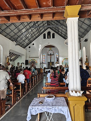 Церковь Святого Иоанна Крестителя (Маэ) 22.jpg