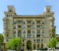Building in Nizami street.JPG