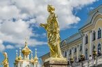 Sculptures on the Grand Cascade of Peterhof 07.jpg