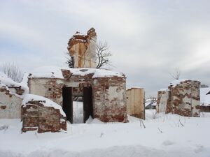 Руины Троицкой церкви 02.JPG