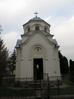 Prnjavor, Spomen-kapela sa kosturnicom, 03.jpg