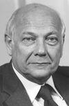 Joop den Uyl 1975.jpg