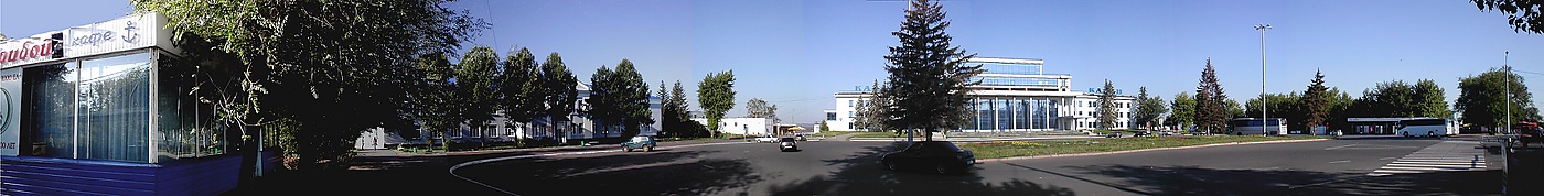 Панорама площади