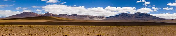 FLTR: Tatio Volcano, Cerros de Tatio, Cerro La Torta, Cerros de Tocorpuri. Camera location: 22°33′12″&nbsp;ю.&nbsp;ш. 67°51′14″&nbsp;з.&nbsp;д.GЯO