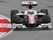 Narain Karthikeyan 2011 Malaysia Qualify.jpg