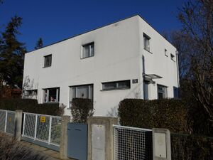Jagdschlossgasse 72-74 Otto Breuer.JPG