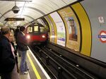 Green.park.underground.arp.750pix.jpg