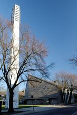 Petruskirche in Duesseldorf-Unterrath, von Nordwesten.jpg