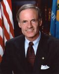 Thomas Carper.jpg