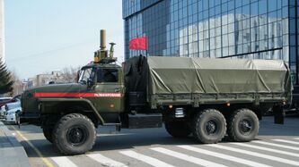 UralAZ:an Ural-4320-model' pit'kanke bazanke deminiruindan täht vl 2013
