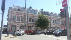 Саратов - Комплекс Верхнего базара, корпус № 4 - май 2019 - 01.jpg