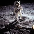 Высадка американских космонавтов на Луну