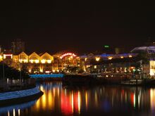 Singapore Clarke-Quay Nov-2009.JPG