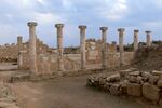 Paphos Haus des Theseus - Kolonnade 1.jpg