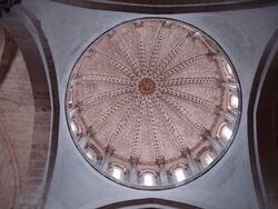 279 ZAMORA - CATEDRAL - CUPULA.JPG
