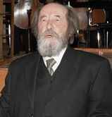 Alexander Solzhenitsyn in Moscow, December 1998.jpg