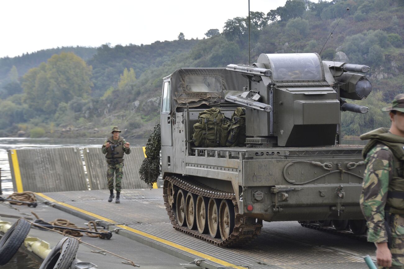 Air Defense Battery Watercourse (Rio Tejo) Passage, Trident Juncture 15 (21892581743).jpg