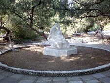 Паркова скульптура (Форос).jpg