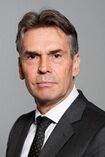 Dick-Schoof-2016 (cropped).jpg