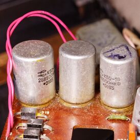 Elektronika-324 - capacitors 01.jpg