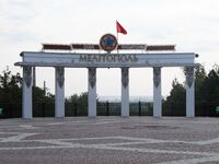 Peremohy (rus. Pobedy) Square, Melitopol, Zaporizhia oblast, Ukraine 5.JPG