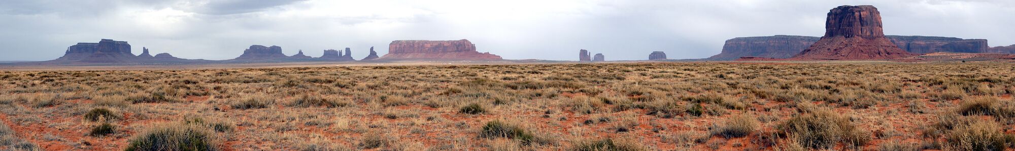 2011-MonumentValley-panoram.jpg