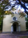 Hl Maria Schutz Kirche Regensburg Okt 2013.JPG
