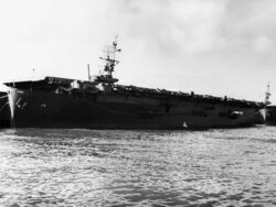 USS Hoggat Bay (CVE-75) in January 1944.jpeg
