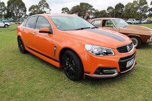 2014 Holden Commodore (VF MY14) SS V Redline sedan (14102471829).jpg