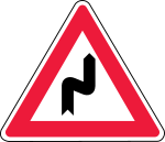 Latvia road sign 105.svg