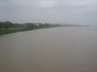 Tapi River in Surat.jpg