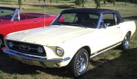 '67 Ford Mustang GT Convertible (Auto classique VAQ Mont St-Hilaire '11).jpg