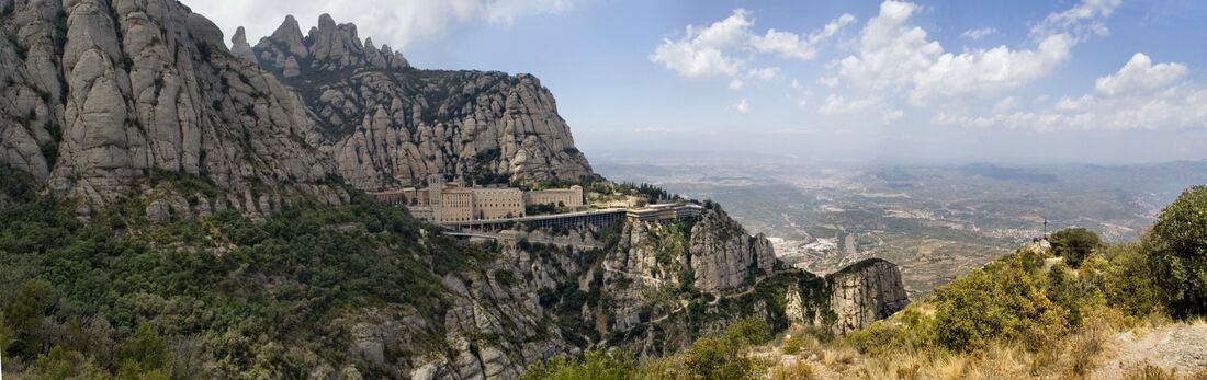 Панорама монастыря (вид с креста Святого Михаила)