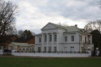 Kumna manor.jpg