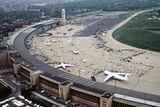 FlughafenBerlinTempelhof1984.jpg