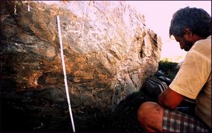 Lake Chuya dropstone.jpg