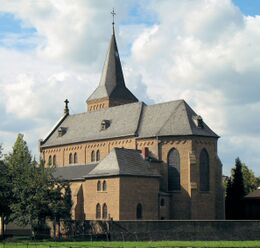Pfarrkirche St. Margaretha (Köln-Libur).JPG