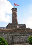 Flag tower, Hanoi.jpg