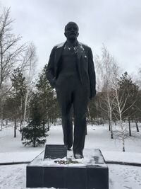 Памятник Владимиру Ильичу Ленину (Костанай).jpg