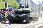 Lippujuhlan päivän 2017 paraati 071 Leopard 2A6 Ps 274-226.JPG