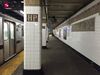 Hunters Point Avenue - Flushing bound platform.jpg