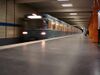 U-Bahnhof Muenchen Universitaet.jpg