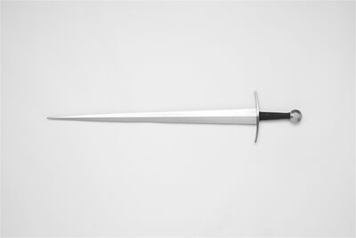 Albion Poitiers Medieval Sword 2 (6093792068).jpg